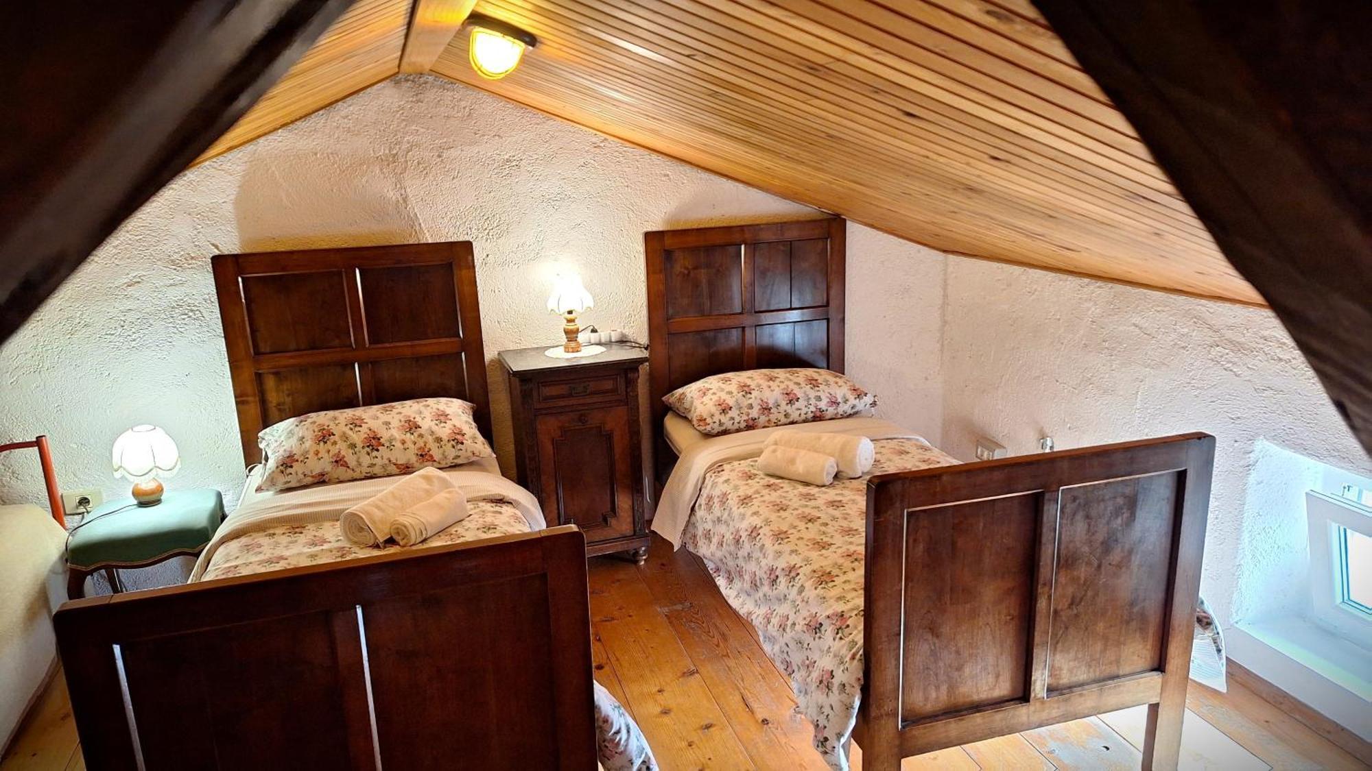 Kmetija Medljan Villa Izola Bagian luar foto