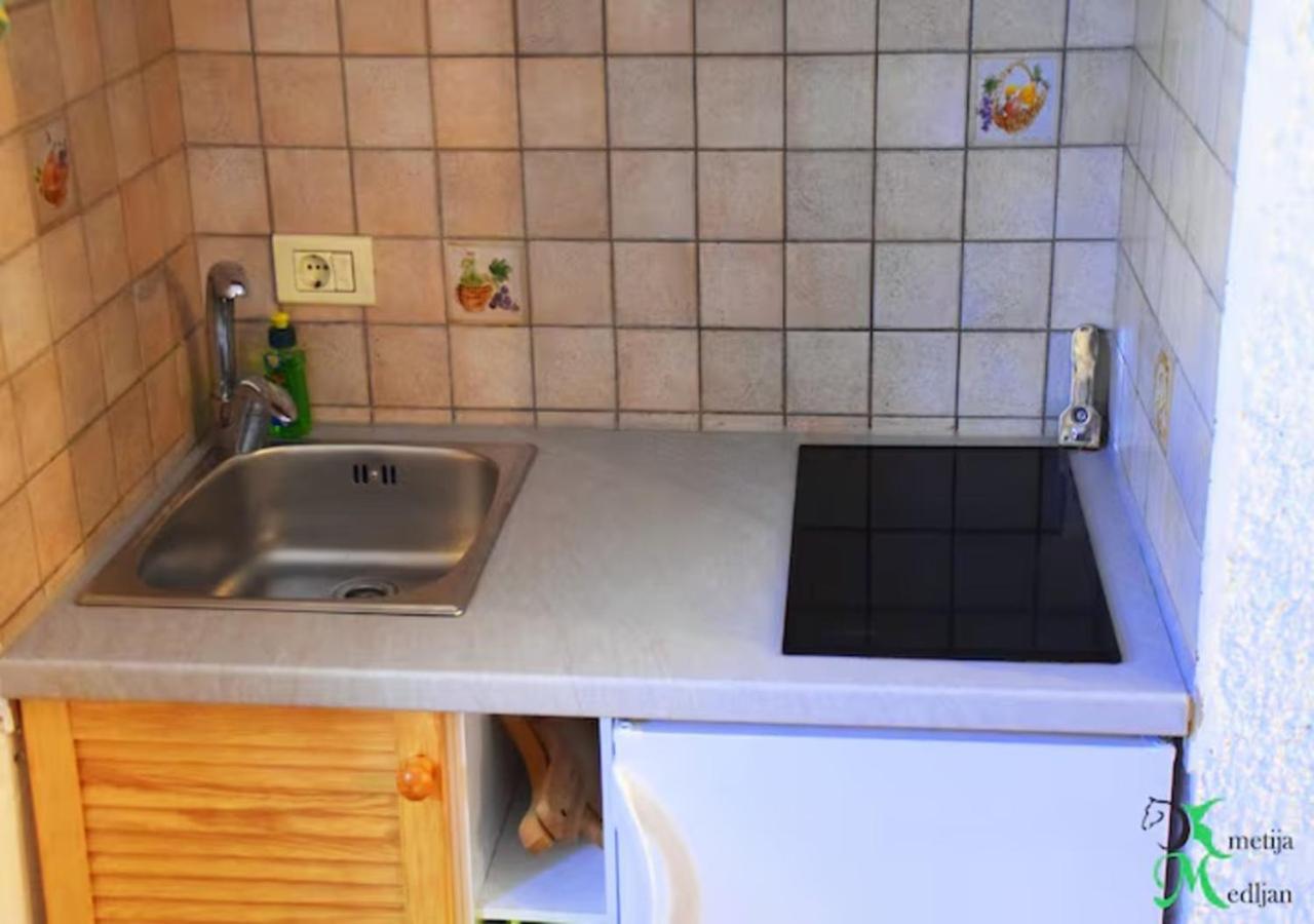 Kmetija Medljan Villa Izola Bagian luar foto